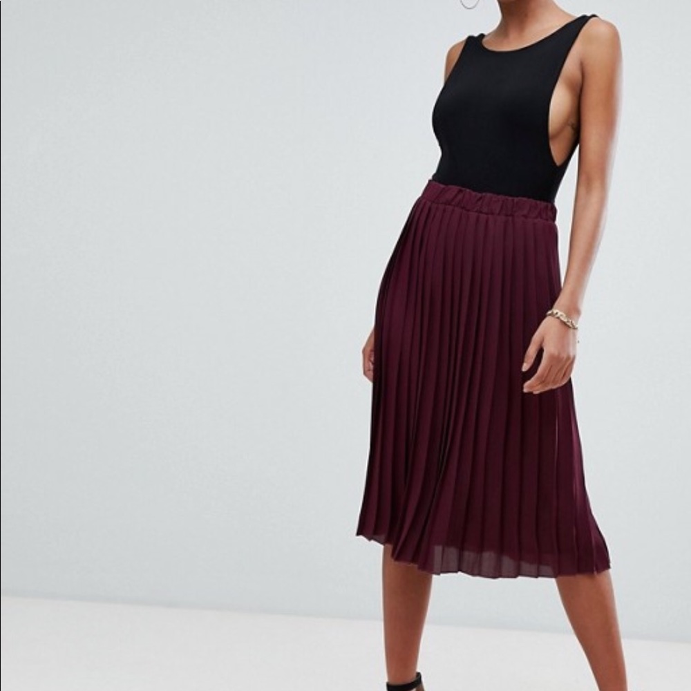 Pleated midi skirt burgundy/ wine/ maroon color